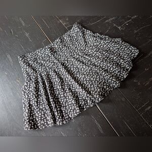 Hollister Women's Large Mini Daisy Floral Skort Coquette Y2K Country Romantic